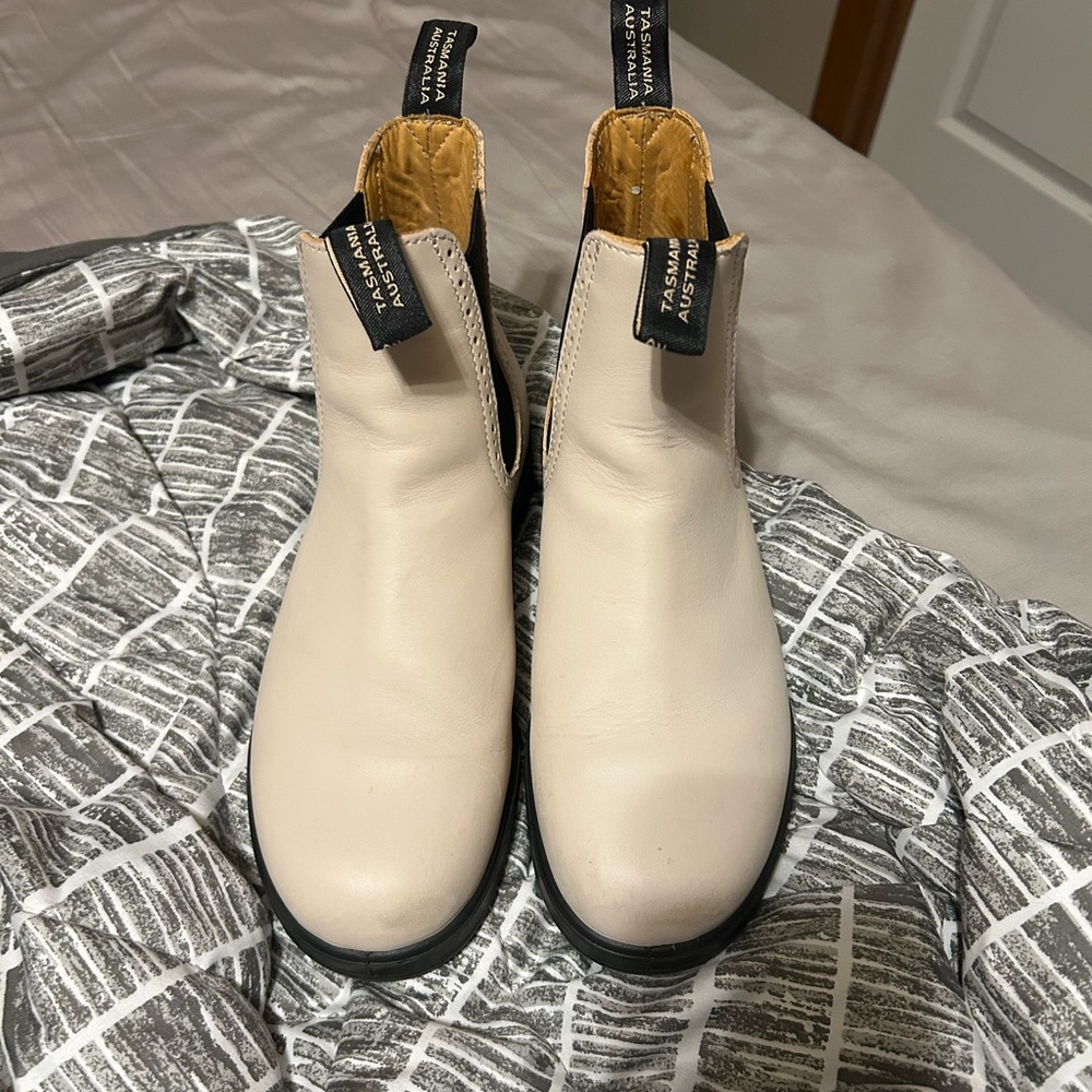 Blundstone high top boots
